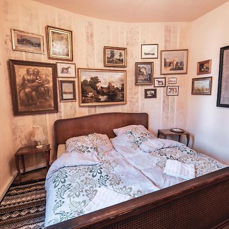 Guest House Malkia Inter เวลีคอเทอร์โนโว ภายนอก รูปภาพ