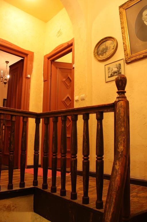 Guest House Malkia Inter เวลีคอเทอร์โนโว ภายนอก รูปภาพ