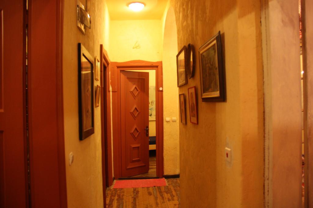 Guest House Malkia Inter เวลีคอเทอร์โนโว ภายนอก รูปภาพ