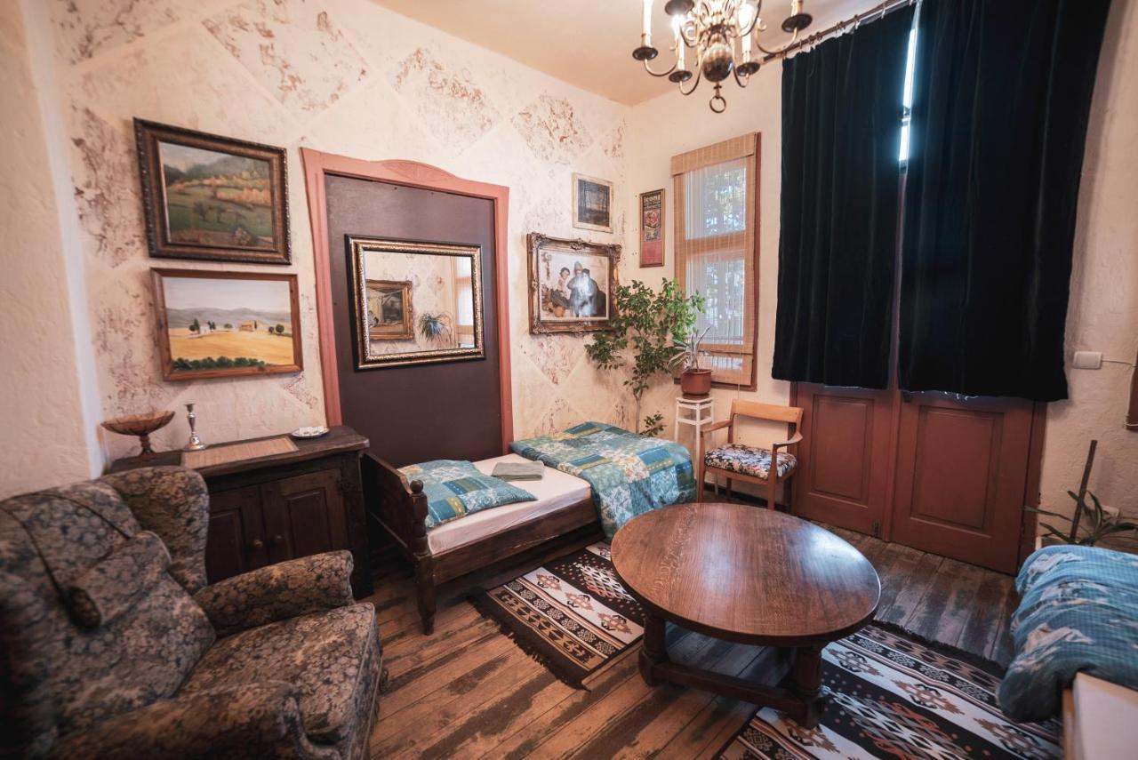 Guest House Malkia Inter เวลีคอเทอร์โนโว ภายนอก รูปภาพ