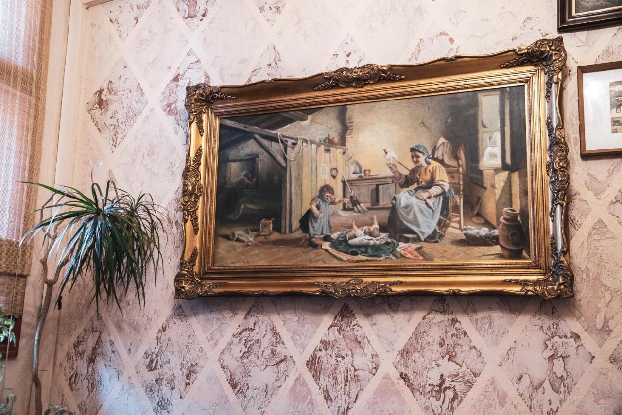Guest House Malkia Inter เวลีคอเทอร์โนโว ภายนอก รูปภาพ