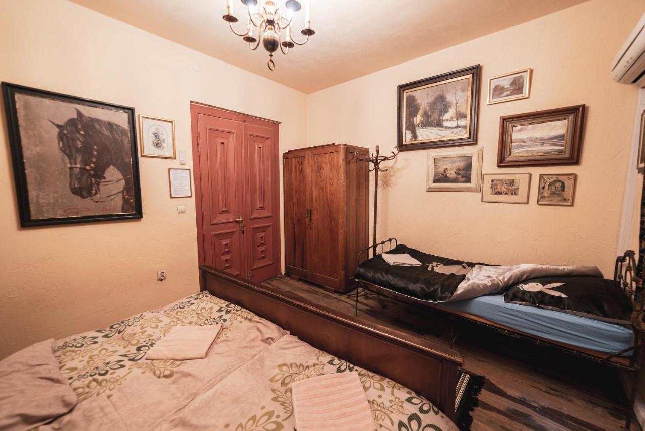 Guest House Malkia Inter เวลีคอเทอร์โนโว ภายนอก รูปภาพ