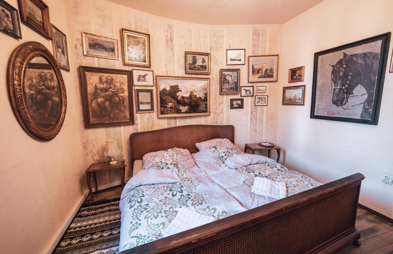 Guest House Malkia Inter เวลีคอเทอร์โนโว ภายนอก รูปภาพ